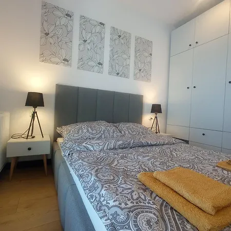 Azur - 12 Pietro - Azw Apartmán