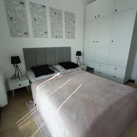 Azur - 12 Pietro - Azw * גדנסק