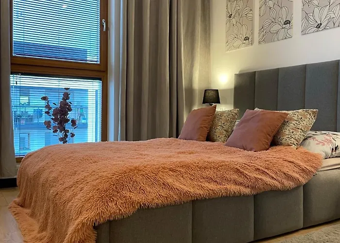 Azur - 12 Pietro - Azw Daire *