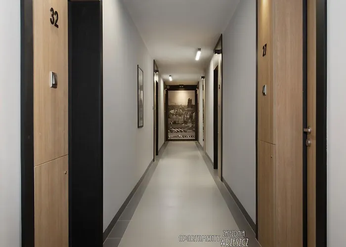 Azur - 12 Pietro - Azw