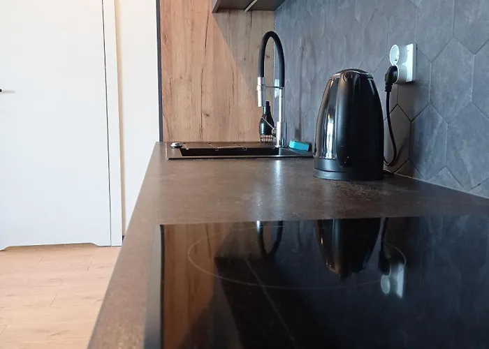 Azur - 12 Pietro - Azw