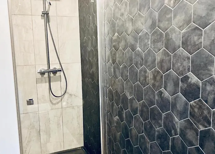 Azur - 12 Pietro - Azw Daire